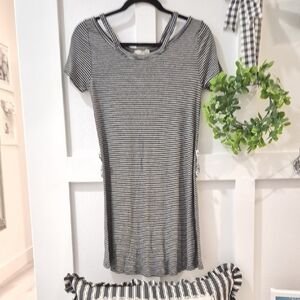 Blu Pepper Black and White Striped Short Sleeve Top